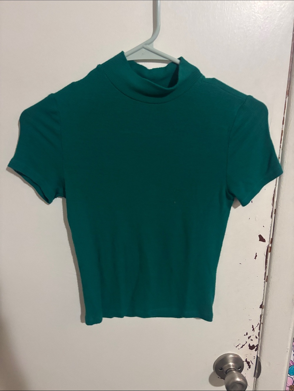 Junior's XS Streetwear Society Mockneck Short Sleeevd Crop - Green
